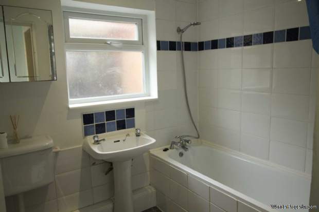 Additional Property Image 2 bedroom Terraced for sale in Brentford 6