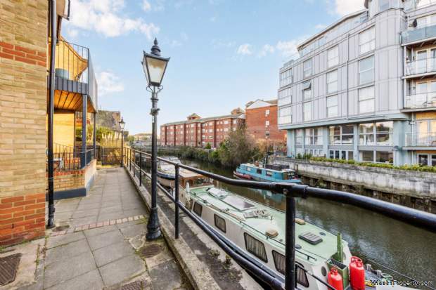 Additional Property Image 1 bedroom Apartment to rent in Brentford 4
