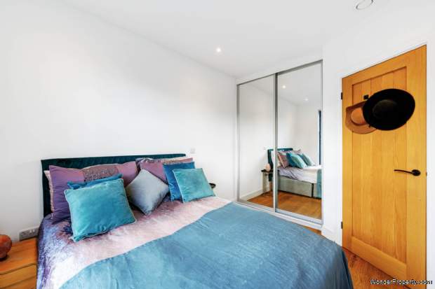 Additional Property Image 1 bedroom Apartment to rent in Brentford 7