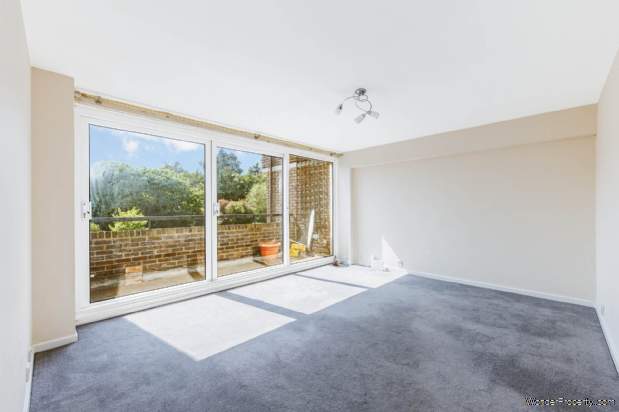 Additional Property Image 2 bedroom Apartment for sale in Brentford 6