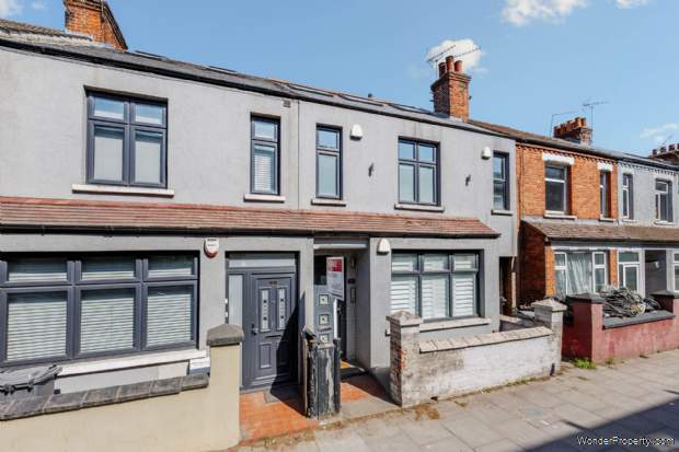 Additional Property Image 2 bedroom Apartment for sale in Brentford 10