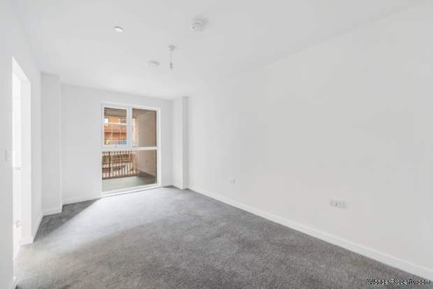 Additional Property Image 1 bedroom Apartment to rent in Brentford 8