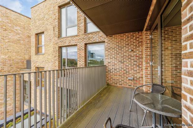 Additional Property Image 1 bedroom Apartment for sale in Brentford 5
