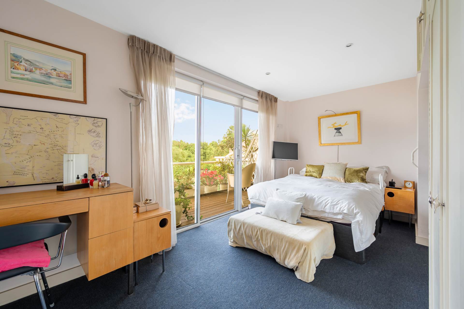 Additional Property Image 1 bedroom Apartment for sale in Brentford 9