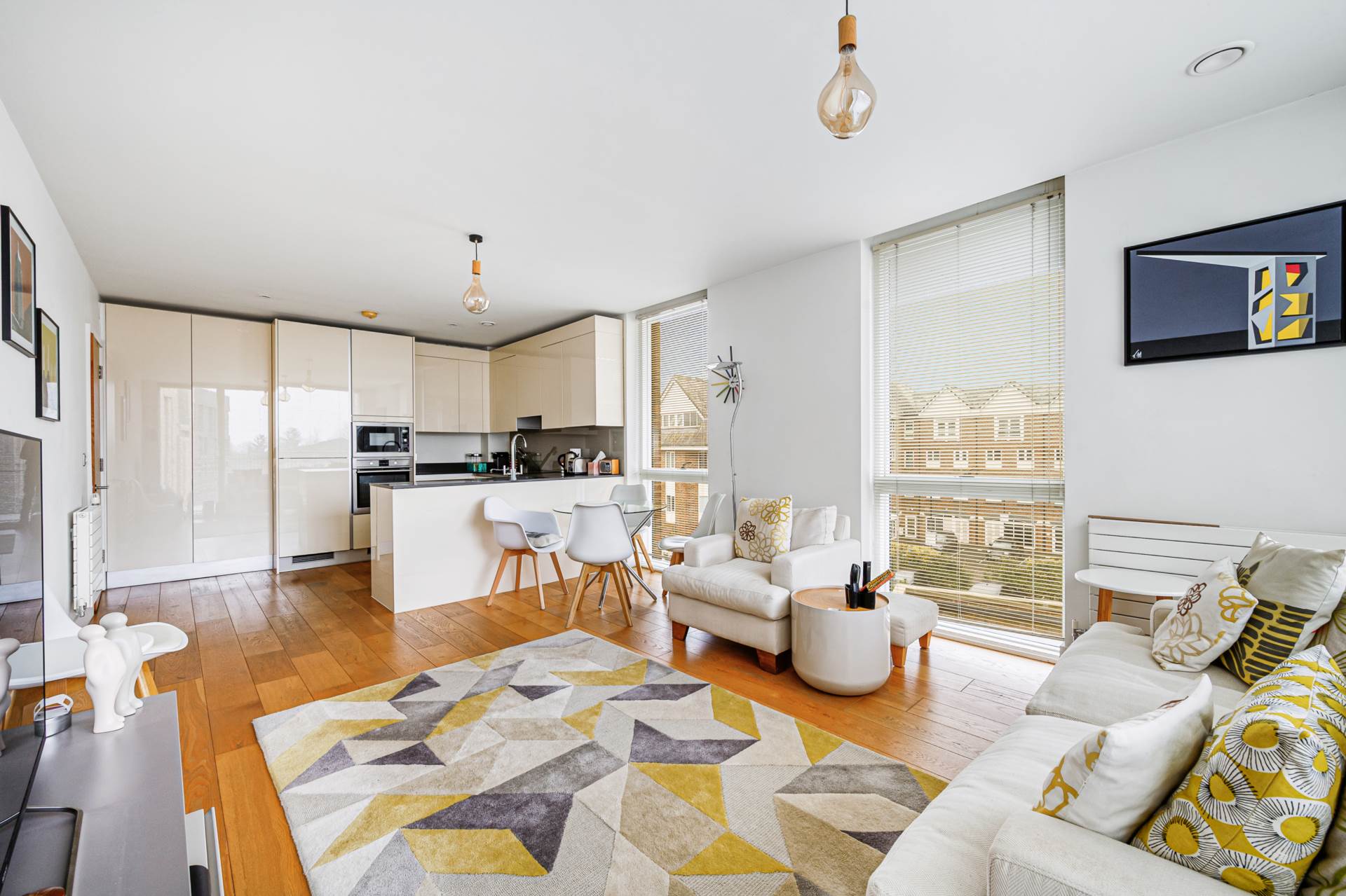 Additional Property Image 2 bedroom Apartment to rent in Brentford 3