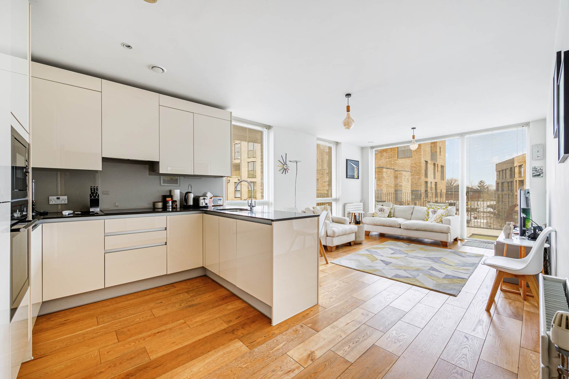 Additional Property Image 2 bedroom Apartment to rent in Brentford 4