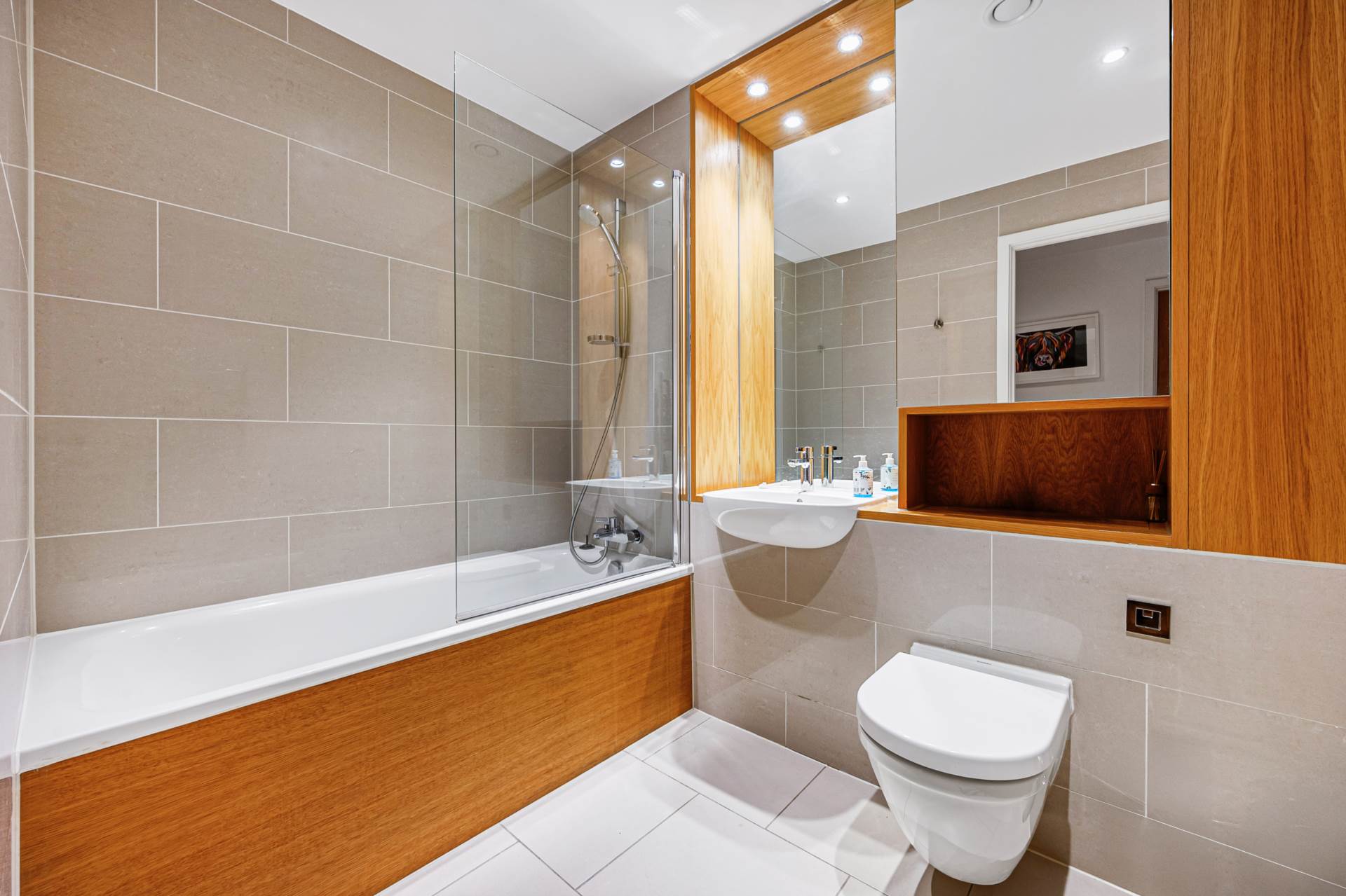 Additional Property Image 2 bedroom Apartment to rent in Brentford 11