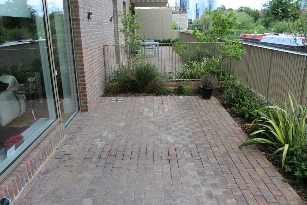 Additional Property Image 1 bedroom Apartment to rent in Brentford 3