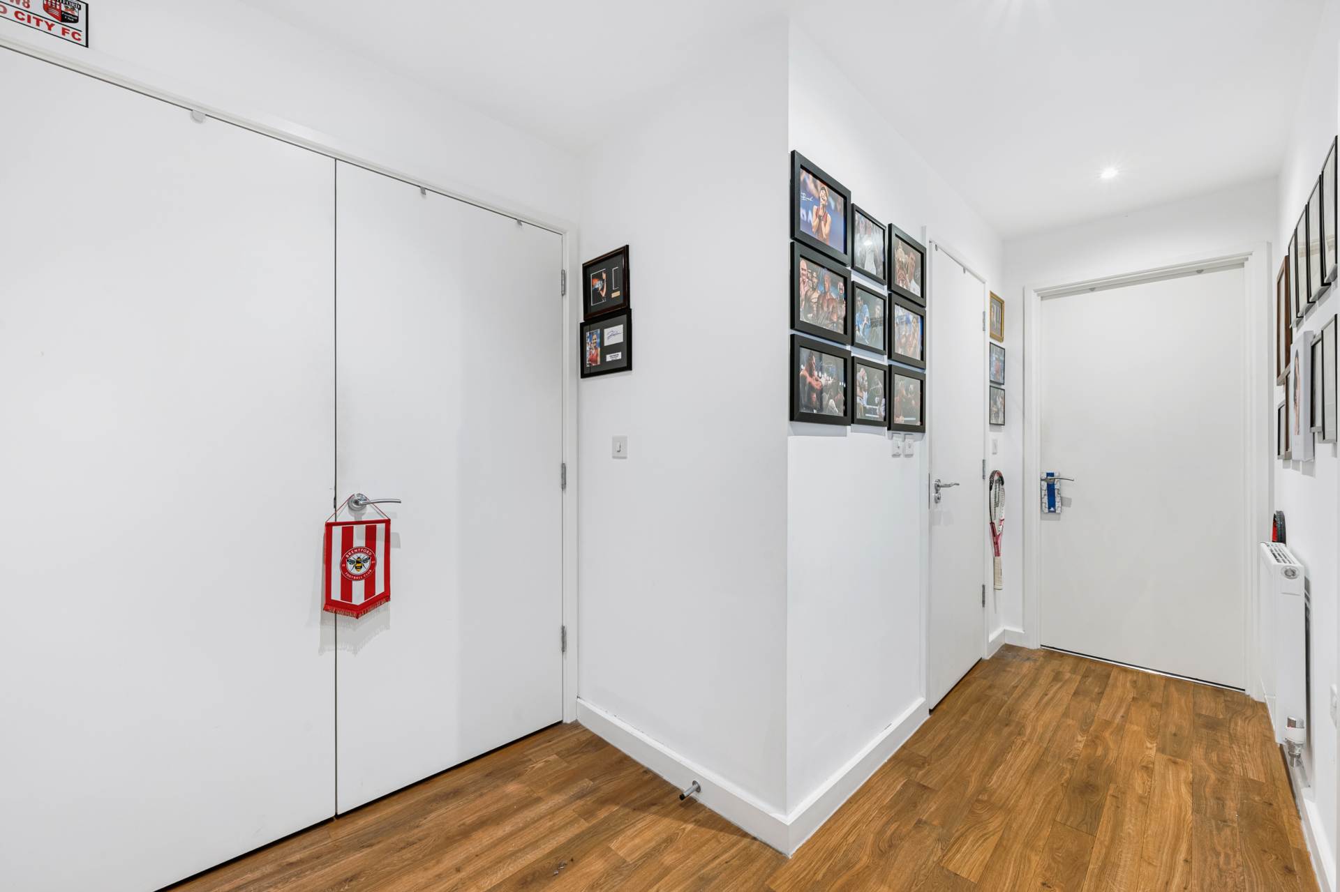 Additional Property Image 1 bedroom Apartment for sale in Brentford 2