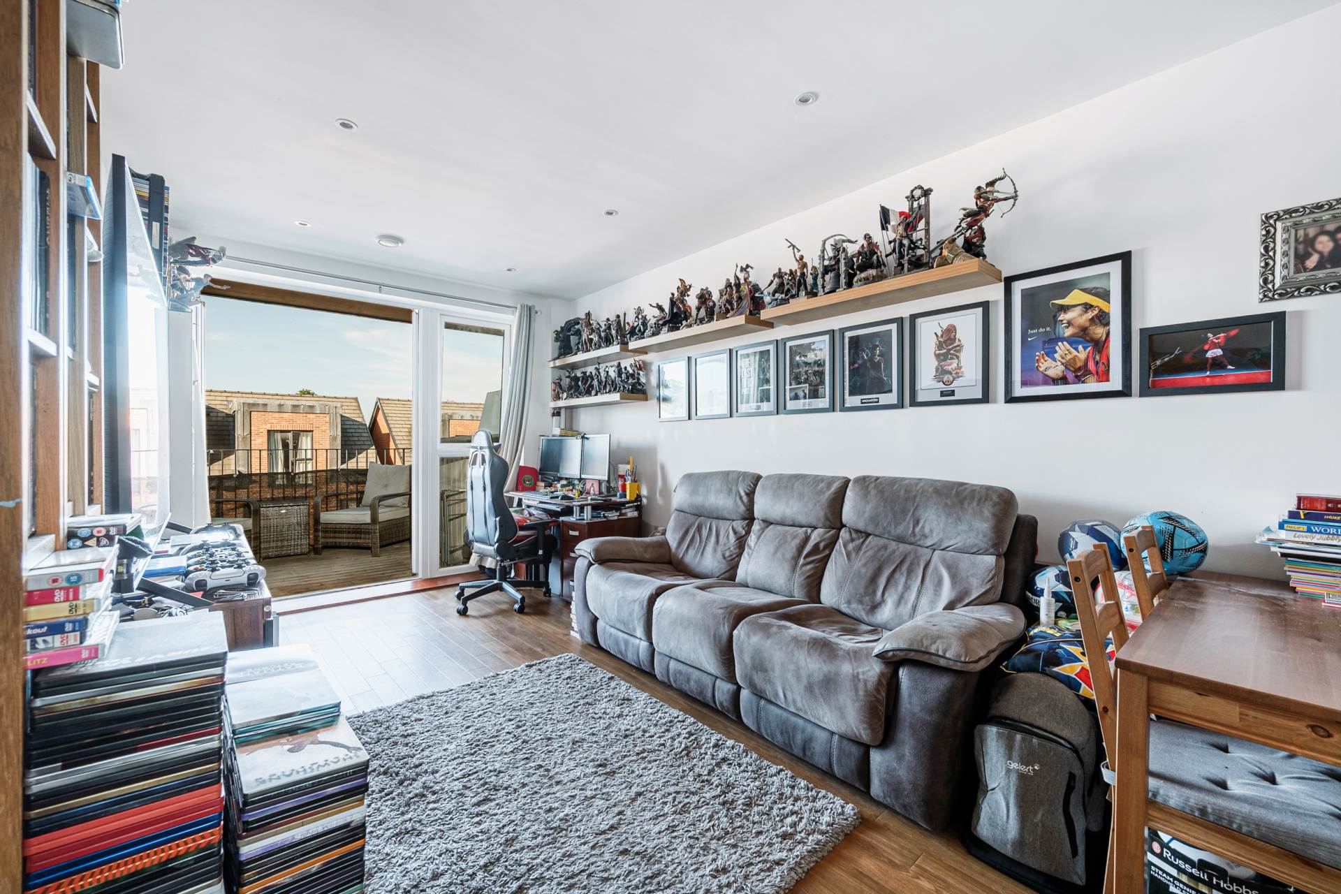 Additional Property Image 1 bedroom Apartment for sale in Brentford 3