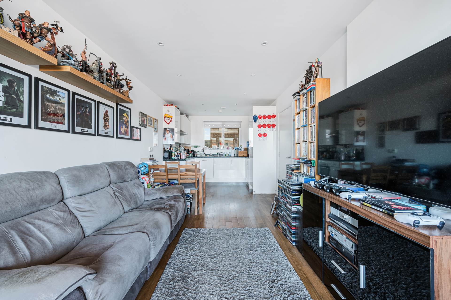Additional Property Image 1 bedroom Apartment for sale in Brentford 4