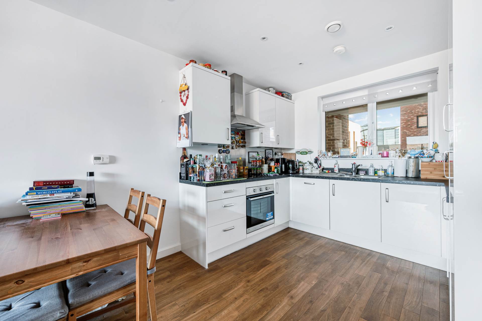 Additional Property Image 1 bedroom Apartment for sale in Brentford 5