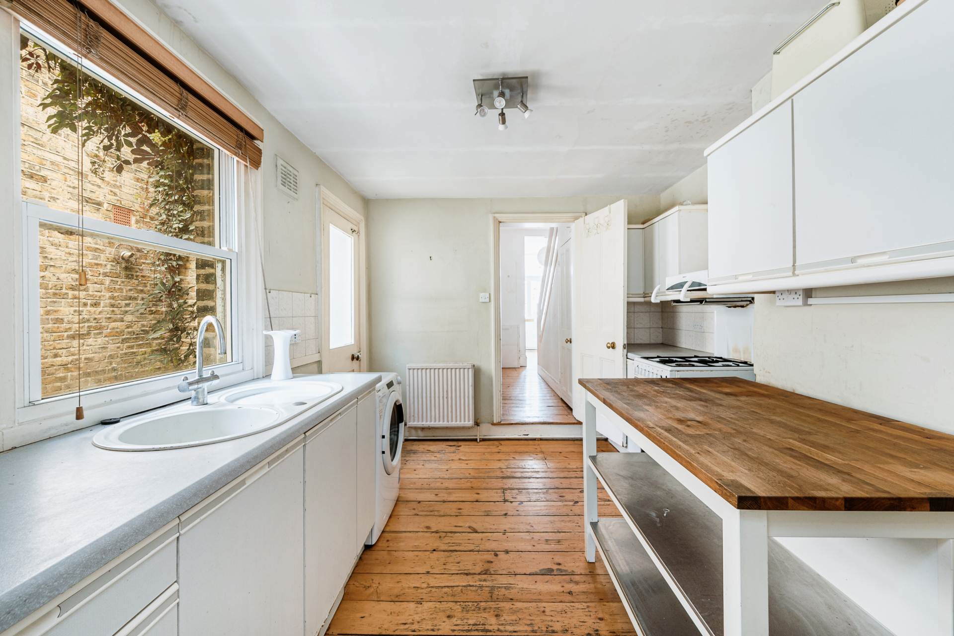 Additional Property Image 3 bedroom End of Terrace for sale in Brentford 5