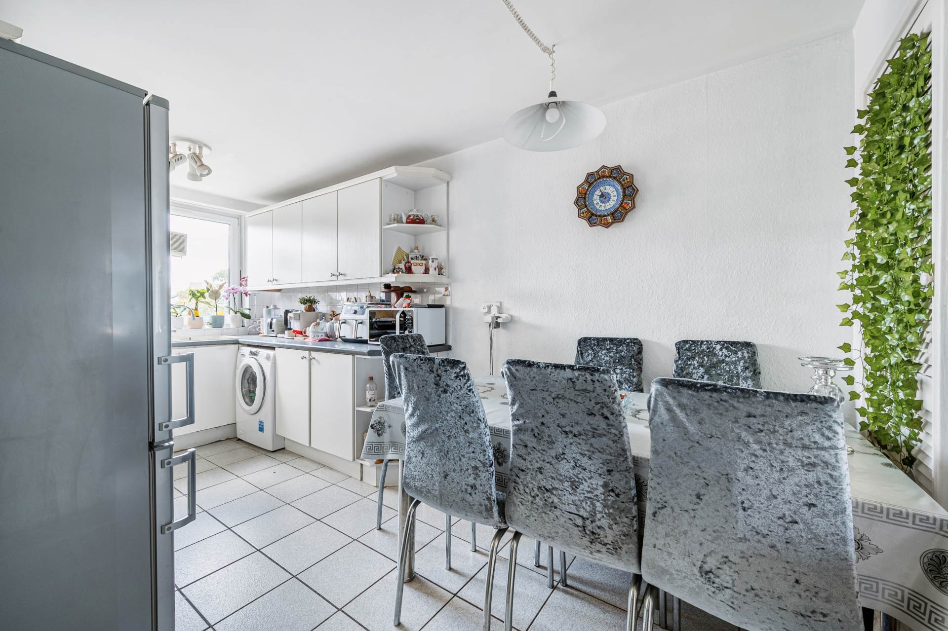 Additional Property Image 2 bedroom Apartment for sale in Brentford 2