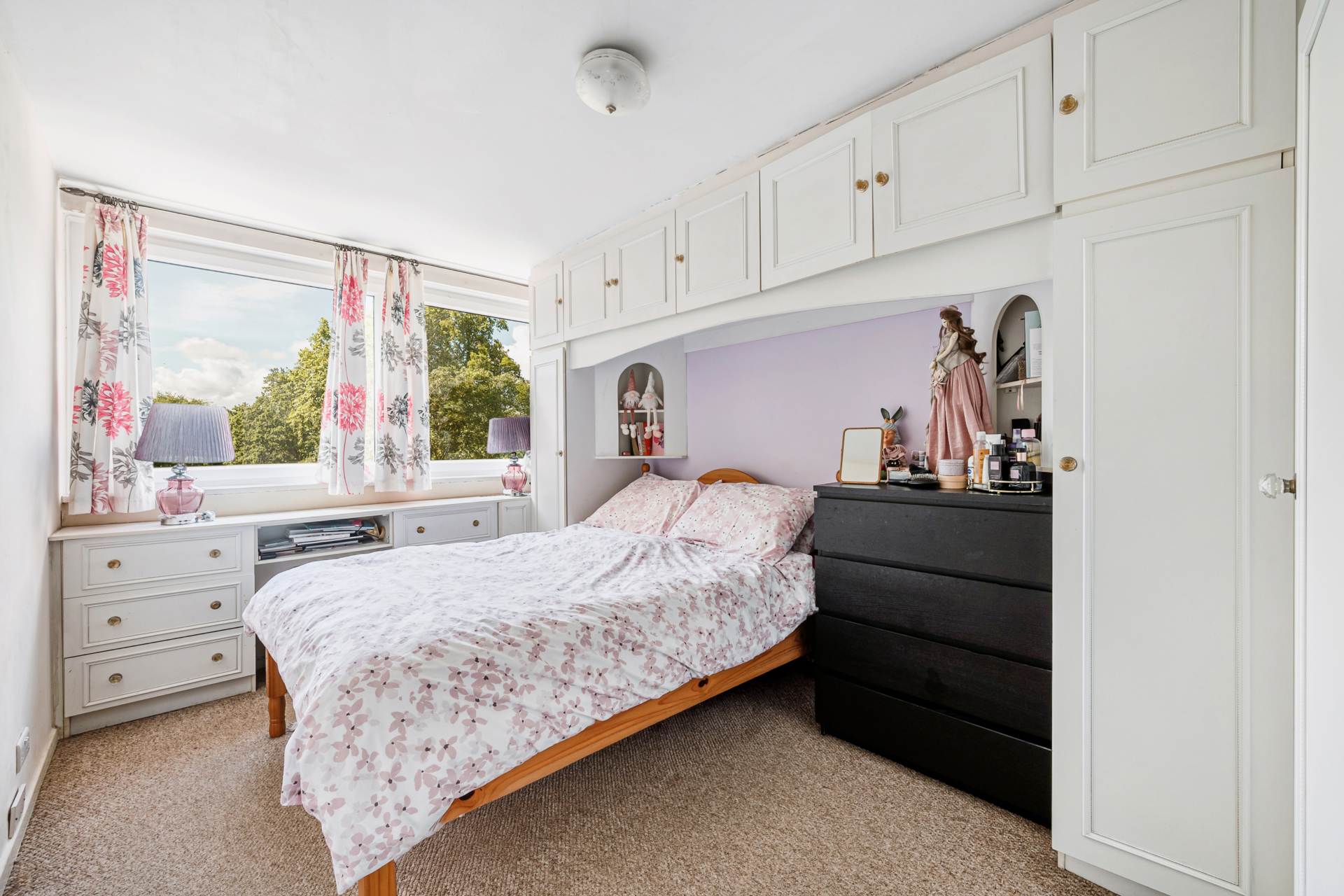 Additional Property Image 2 bedroom Apartment for sale in Brentford 7