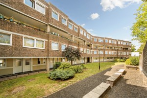 2 bedroom Apartment for sale in Brentford