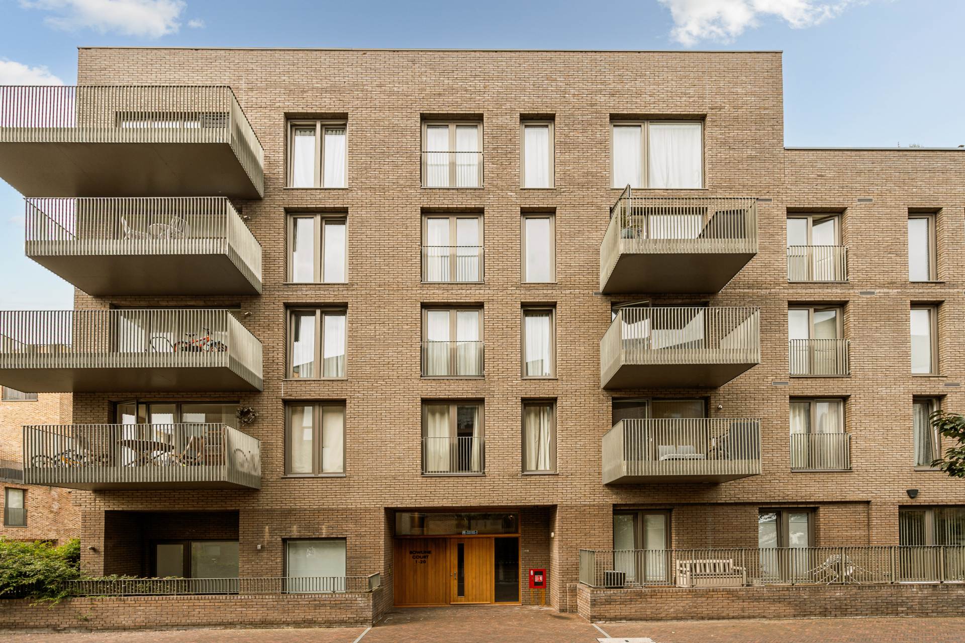 Additional Property Image 1 bedroom Apartment for sale in Brentford 2