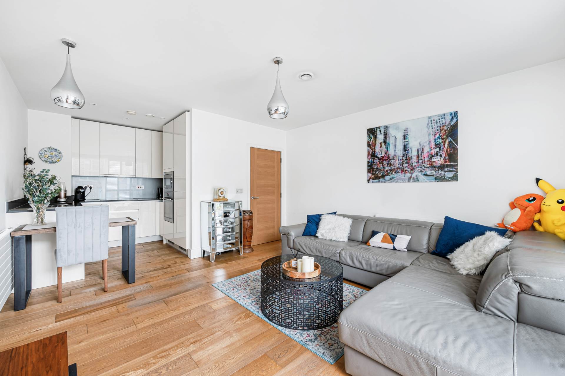 Additional Property Image 1 bedroom Apartment for sale in Brentford 5