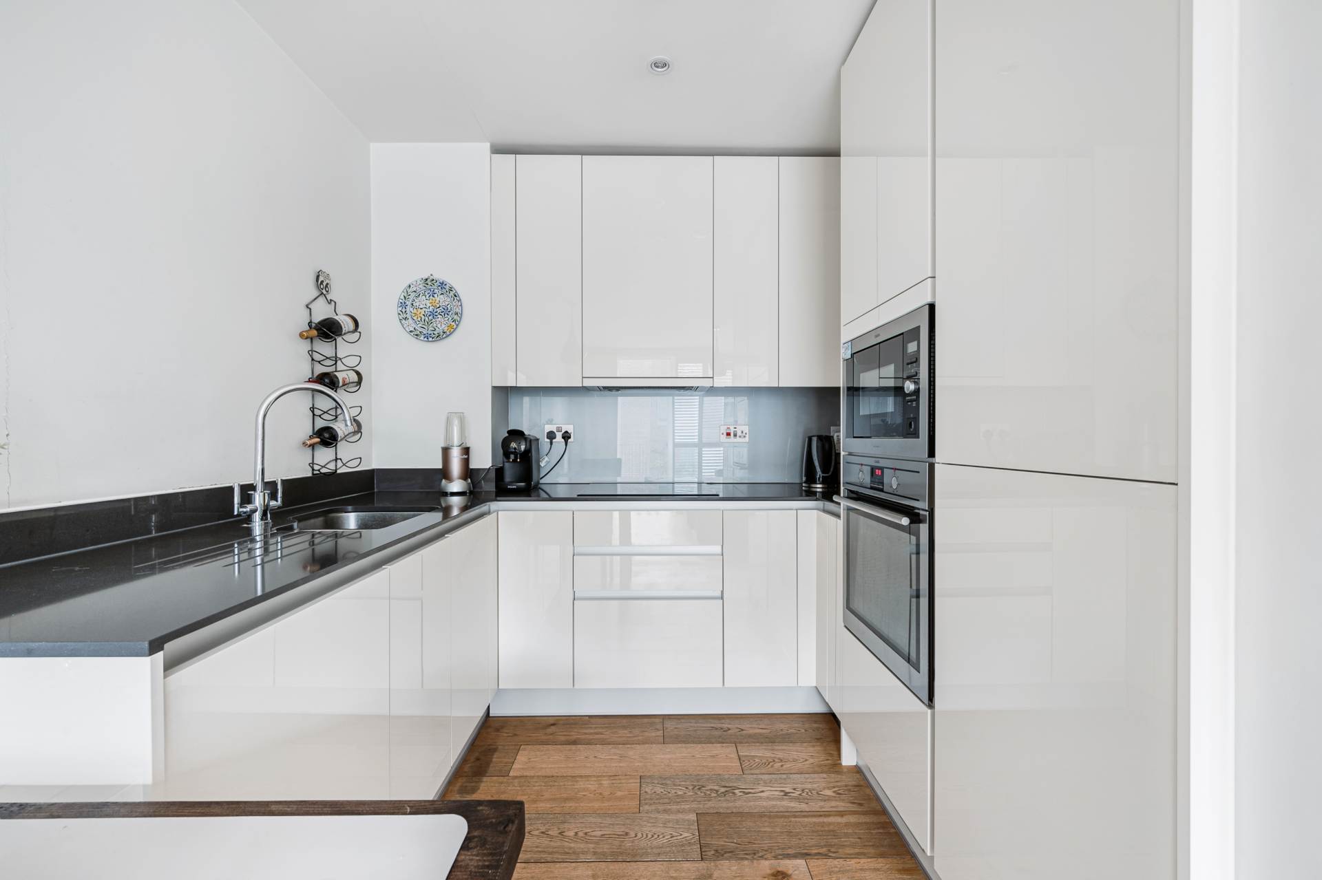 Additional Property Image 1 bedroom Apartment for sale in Brentford 6