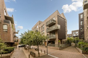 1 bedroom Apartment for sale in Brentford