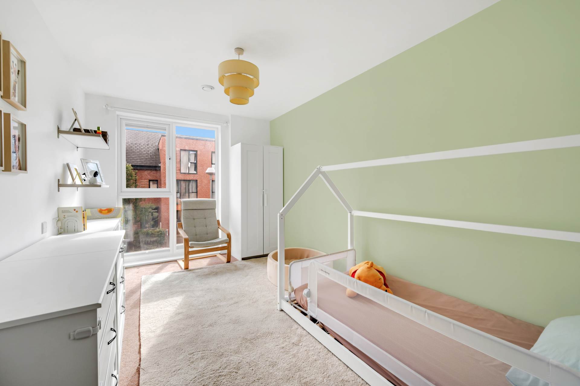 Additional Property Image 2 bedroom Apartment for sale in Brentford 7