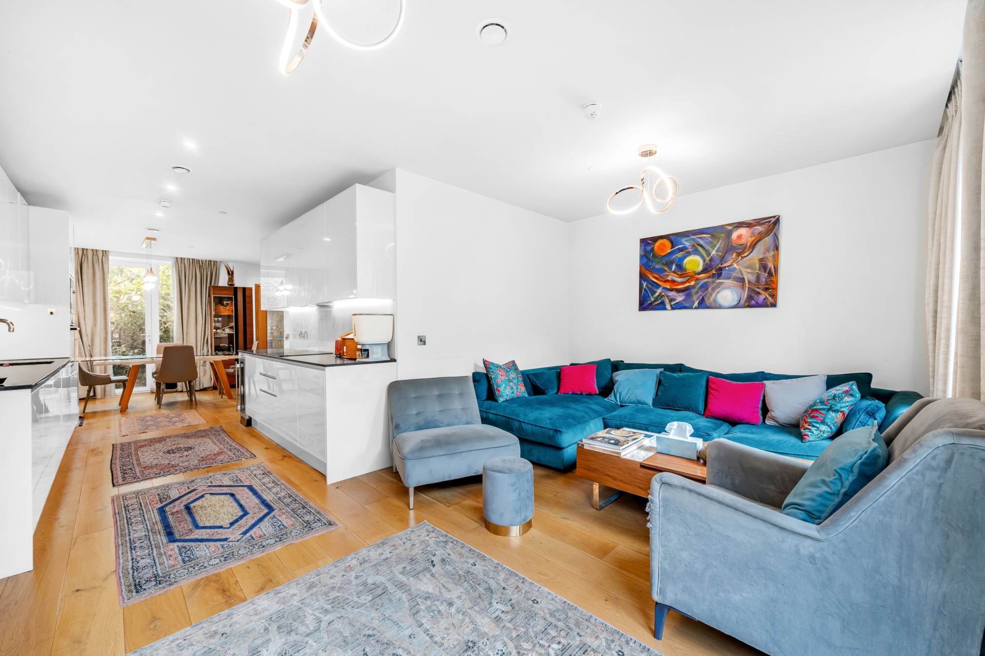 Additional Property Image 5 bedroom Town House for sale in Brentford 3