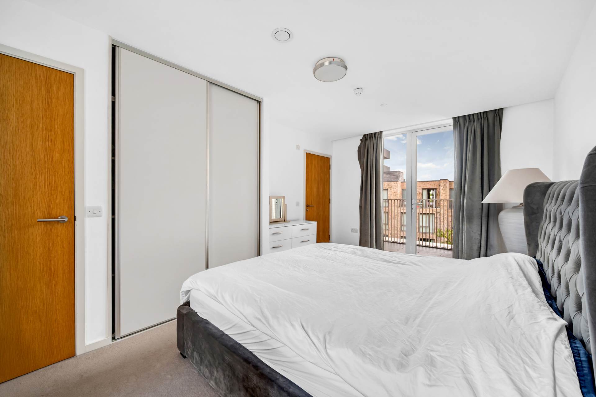 Additional Property Image 5 bedroom Town House for sale in Brentford 7