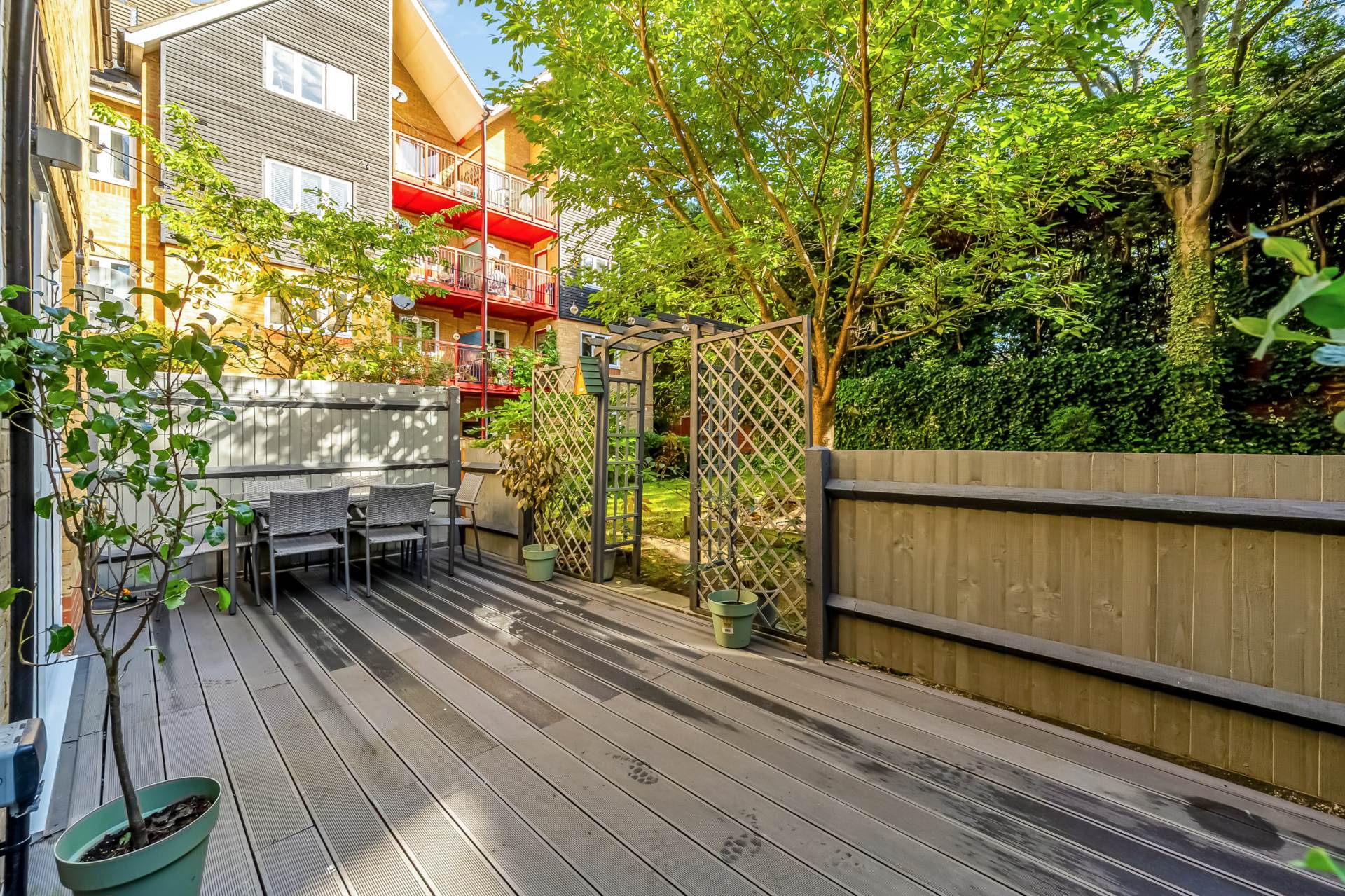 Additional Property Image 2 bedroom Apartment for sale in Brentford 11