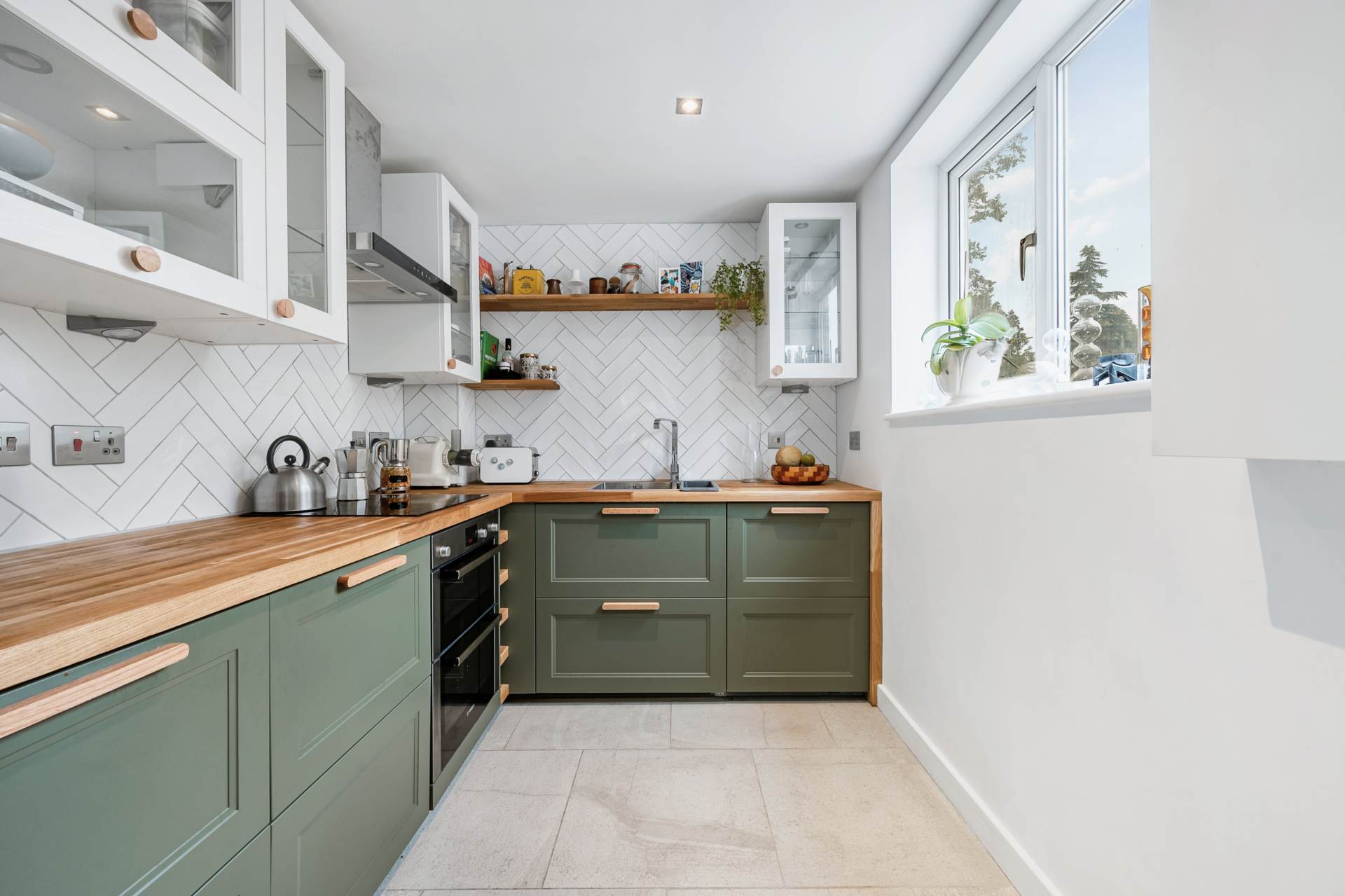 Additional Property Image 1 bedroom Apartment for sale in Brentford 6