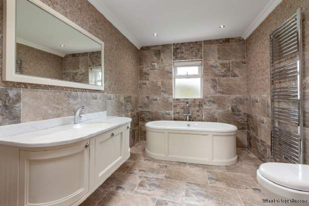 Additional Property Image 5 bedroom Detached for sale in Darlington 12