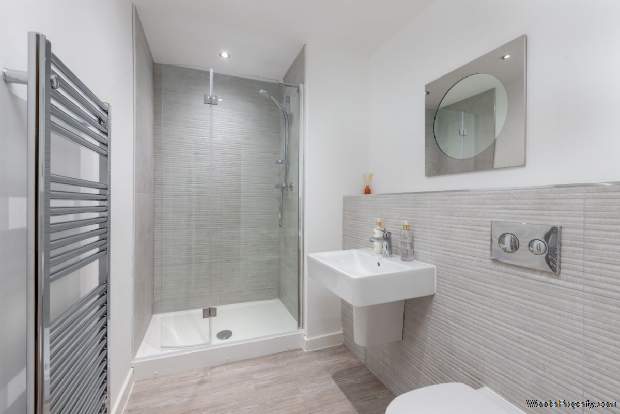 Additional Property Image 5 bedroom Detached for sale in Darlington 6