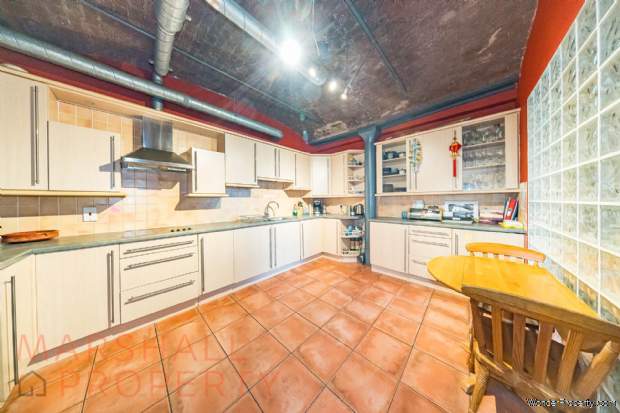 Additional Property Image 2 bedroom Apartment for sale in Liverpool 14