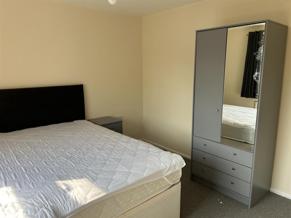 Additional Property Image 6 bedroom House to rent in Stevenage 2