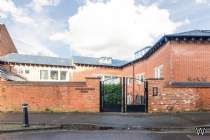 3 bedroom Duplex for sale in Oxford