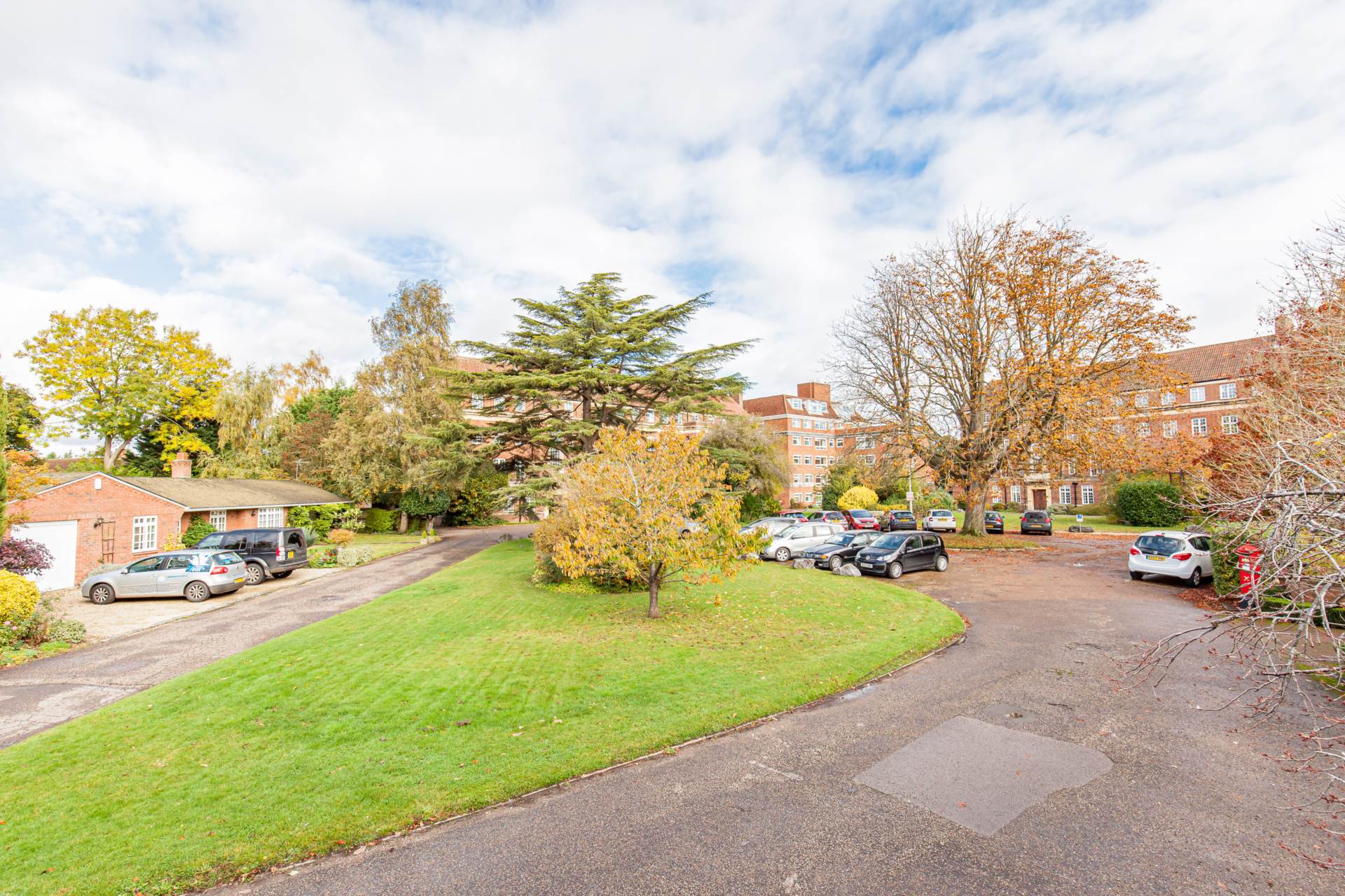 Additional Property Image 2 bedroom Flat for sale in Oxford 7