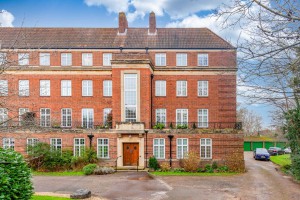2 bedroom Flat for sale in Oxford