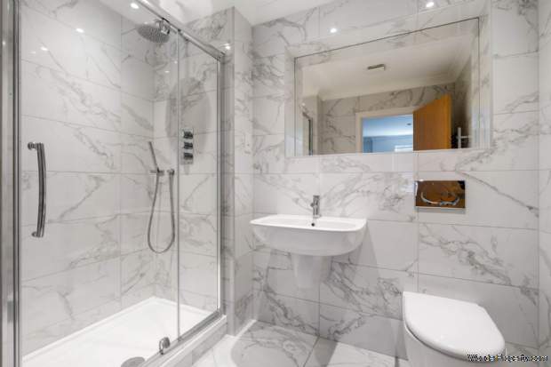 Additional Property Image 2 bedroom Flat for sale in Oxford 15