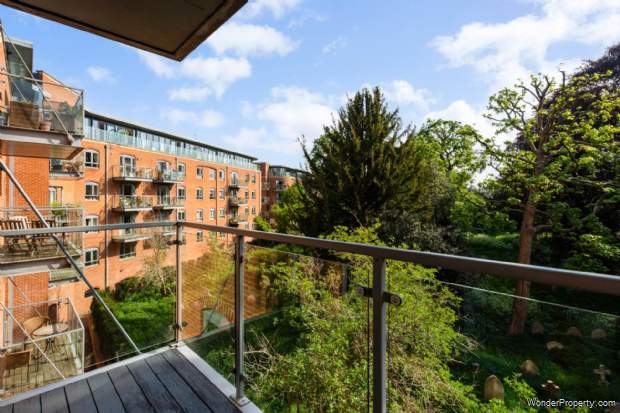 Additional Property Image 2 bedroom Flat for sale in Oxford 8
