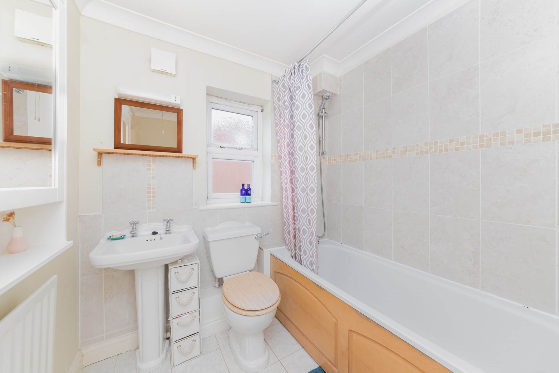 Additional Property Image 3 bedroom Semi Detached for sale in Oxford 5