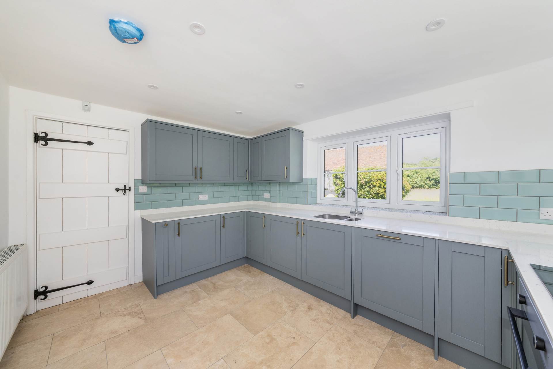 Additional Property Image 3 bedroom Cottage to rent in Abingdon On Thames 8