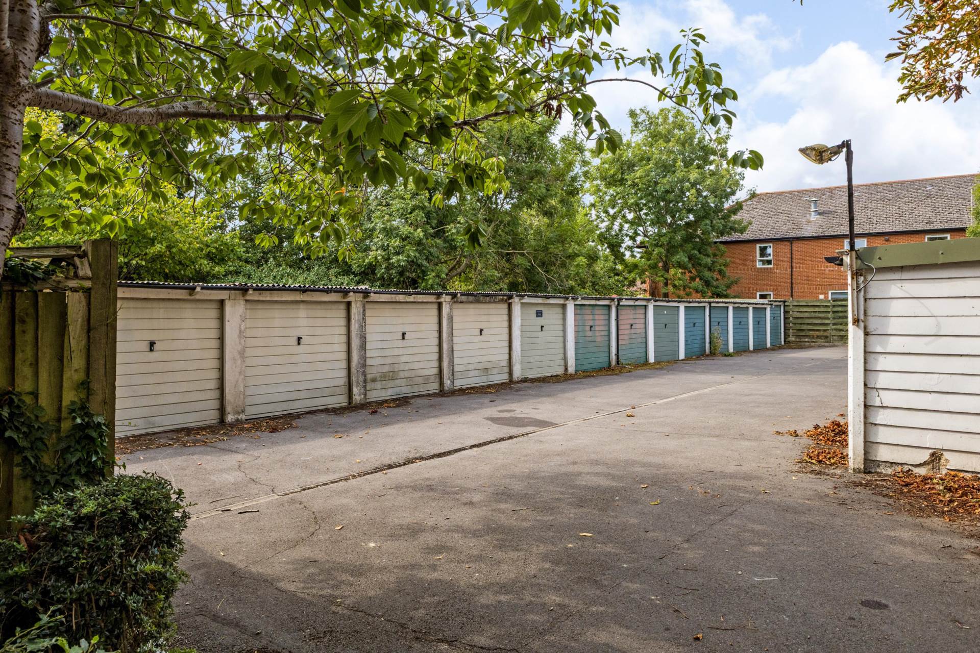 Additional Property Image 0 bedroom Garages for sale in Oxford 2