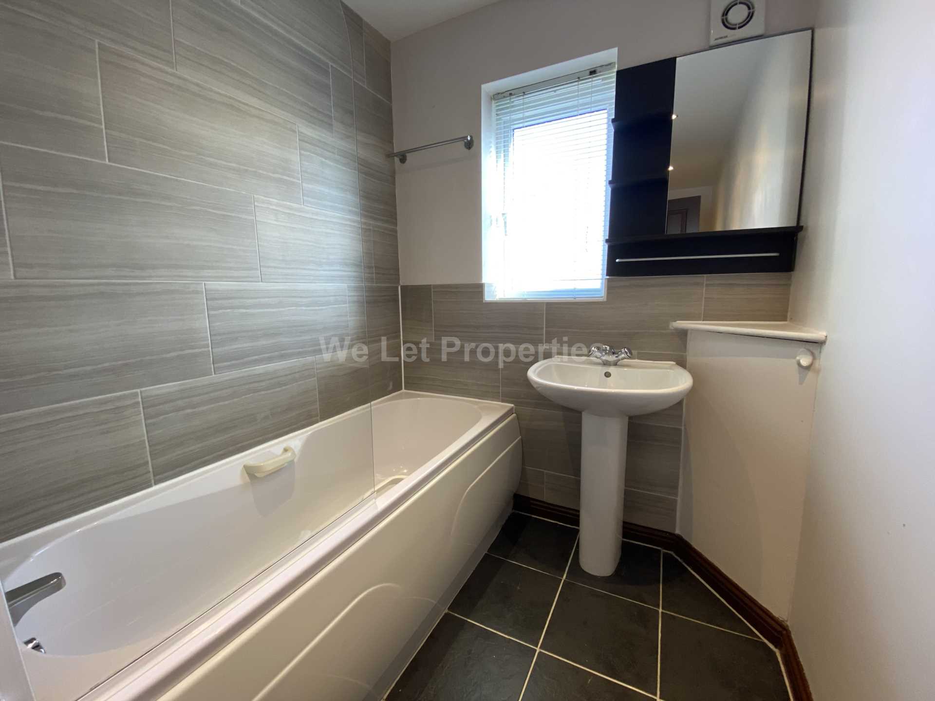 Additional Property Image 4 bedroom House to rent in Manchester 15