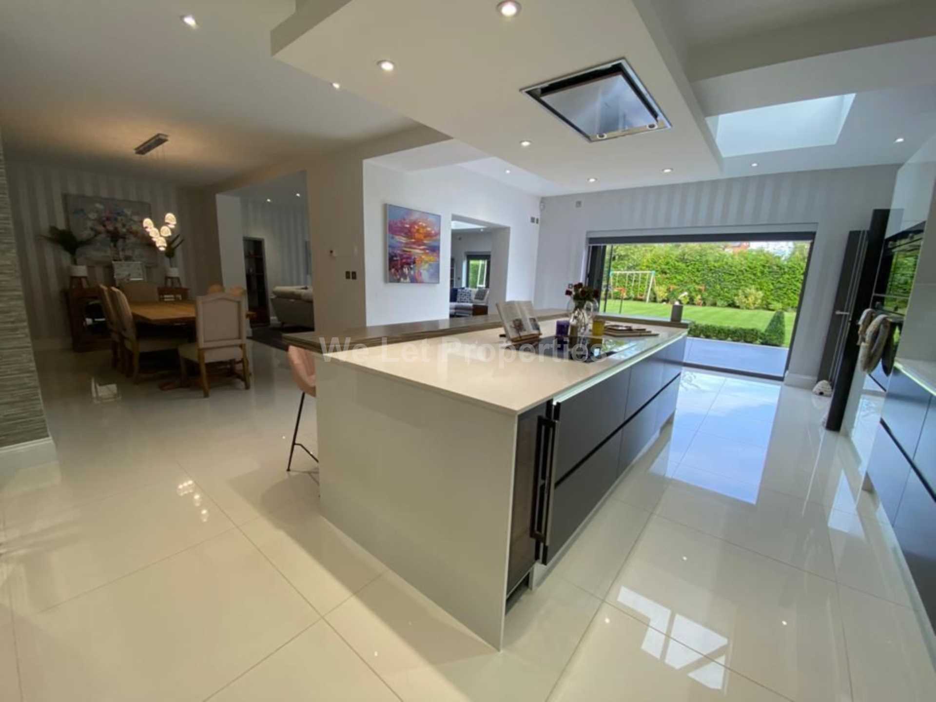 Additional Property Image 7 bedroom Detached to rent in Stockport 9