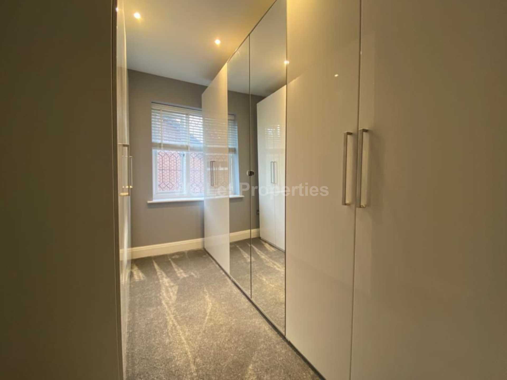Additional Property Image 7 bedroom Detached to rent in Stockport 16