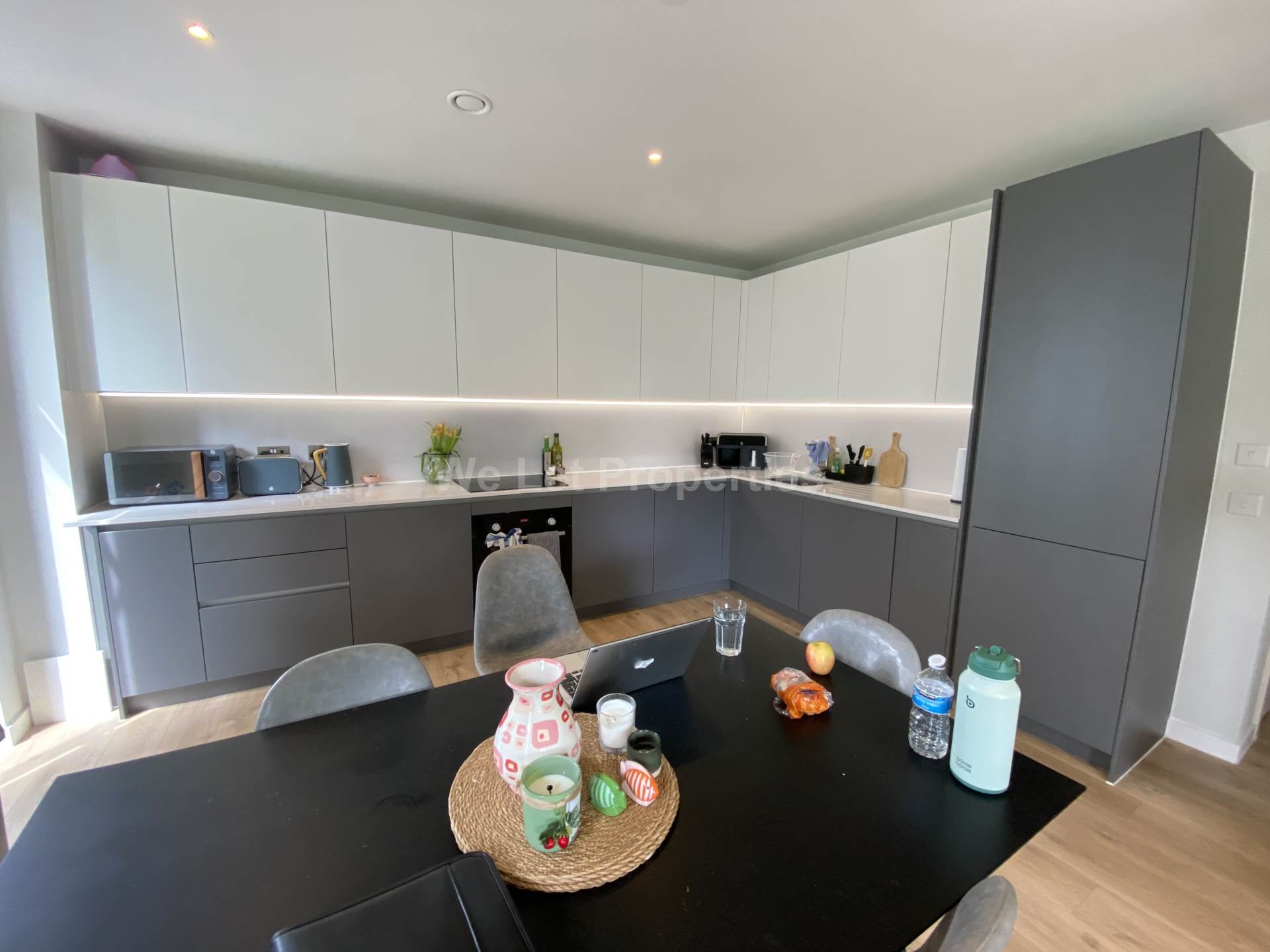 Additional Property Image 3 bedroom Apartment to rent in Manchester 2