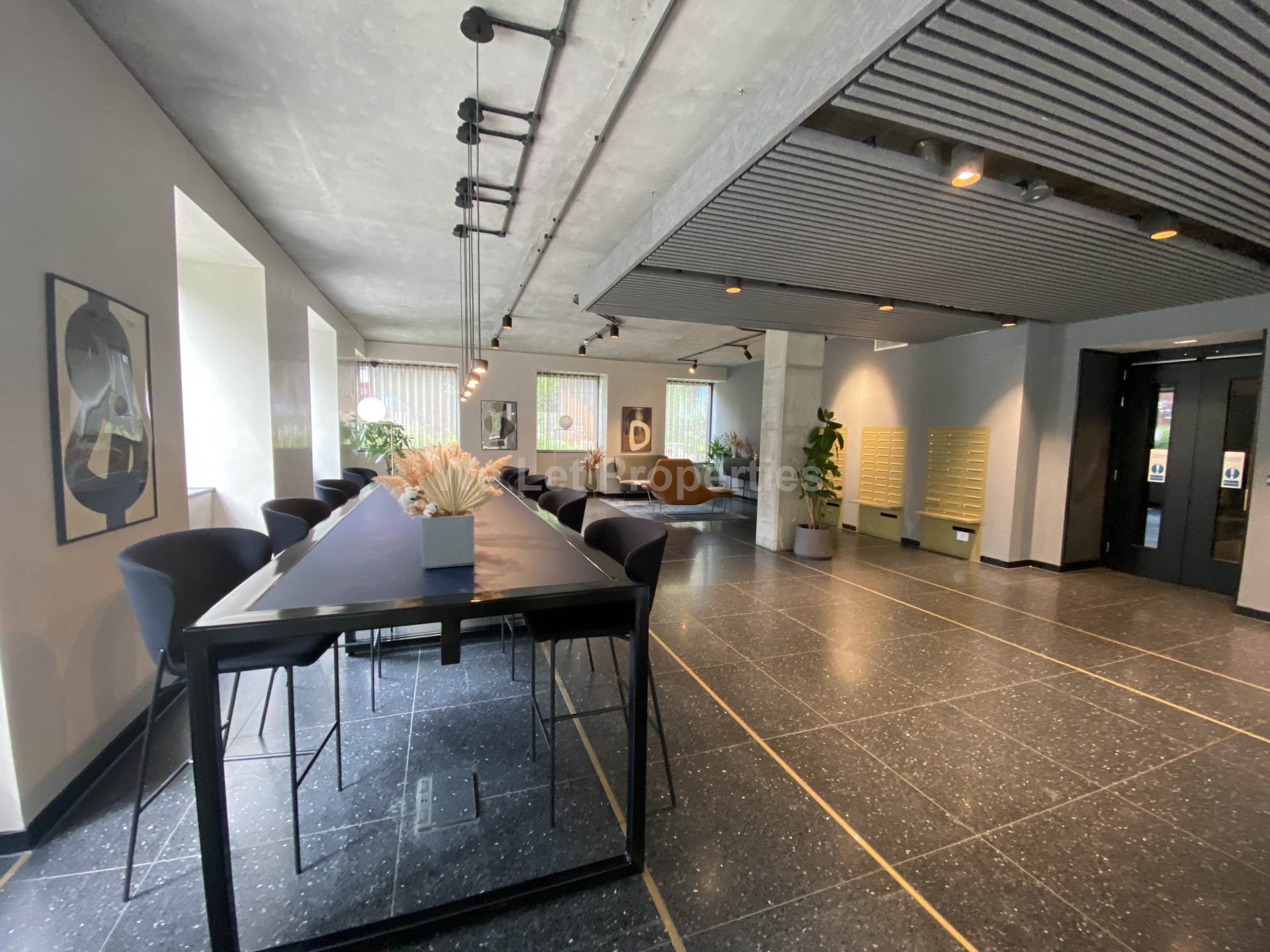 Additional Property Image 3 bedroom Apartment to rent in Manchester 17