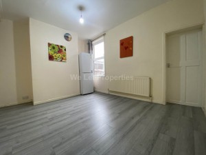 3 bedroom House to rent in Manchester