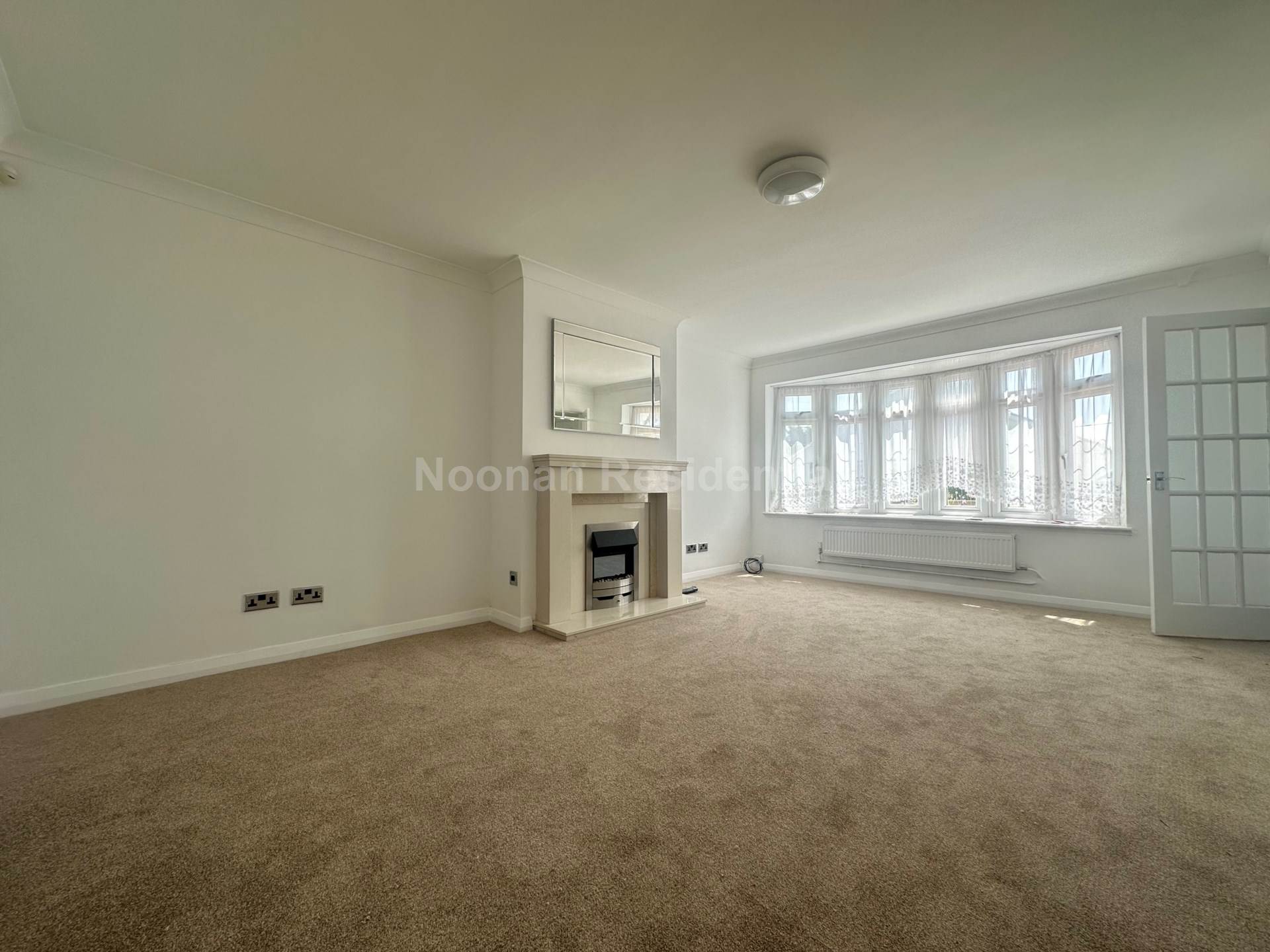 Additional Property Image 2 bedroom Detached Bungalow to rent in St Neots 3