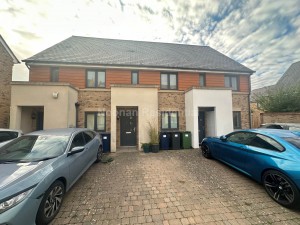 2 bedroom Terraced to rent in St Neots