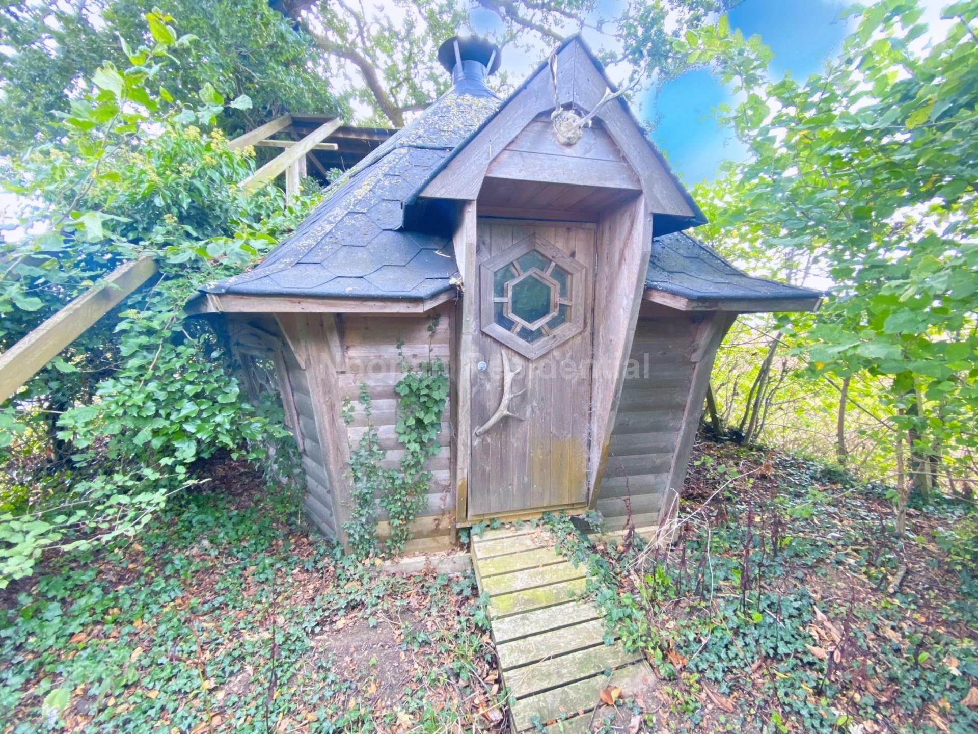 Additional Property Image 4 bedroom Detached to rent in Huntingdon 16